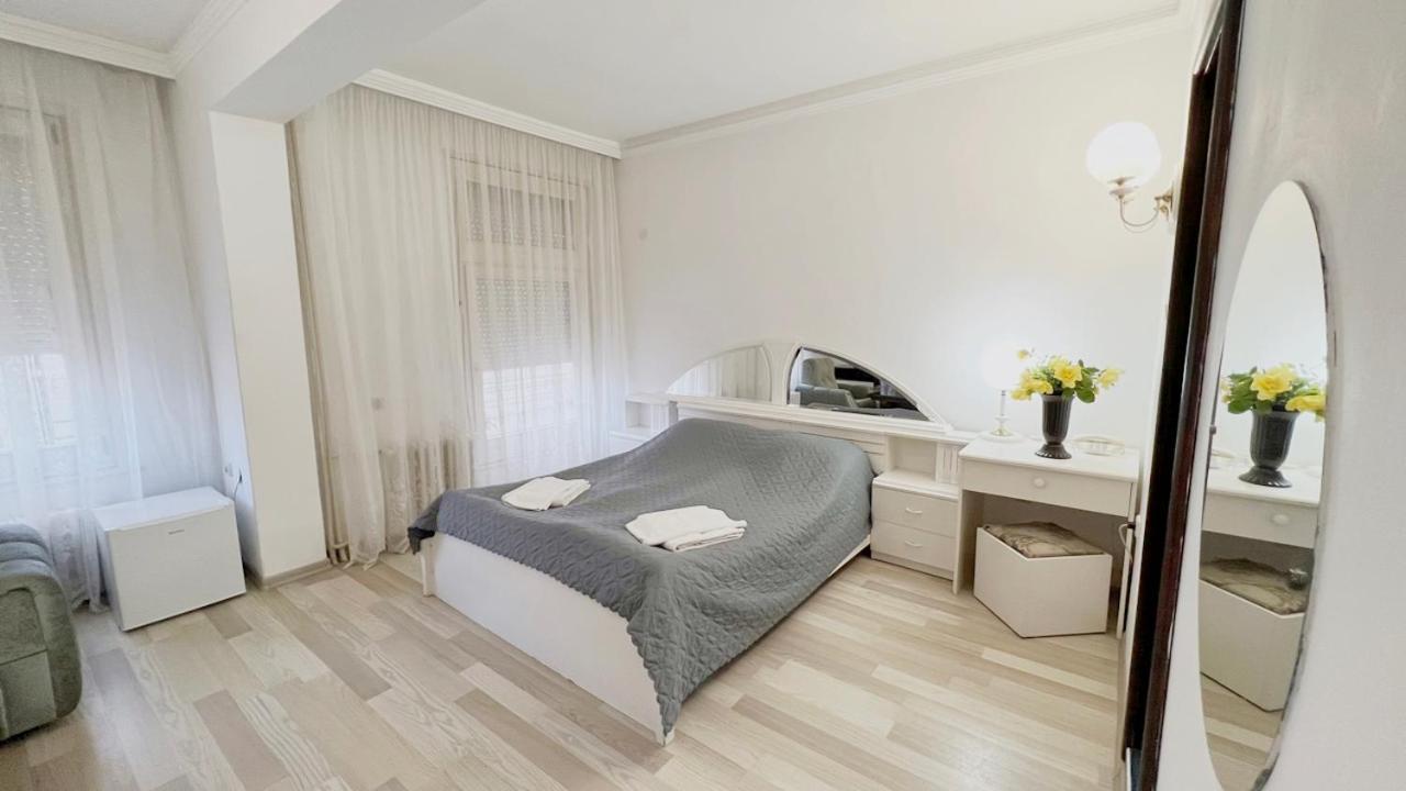 Hotel Splendid Roese Buitenkant foto