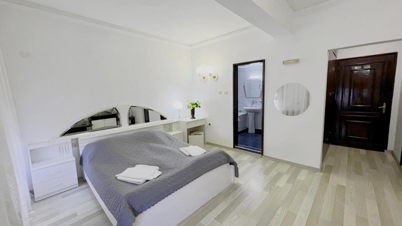 Hotel Splendid Roese Buitenkant foto