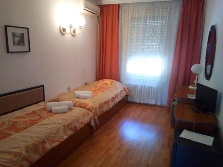Hotel Splendid Roese Buitenkant foto